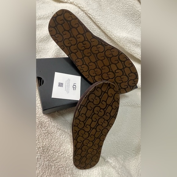 UGG Scuff Logo Men Slippers - Picture 7 of 15